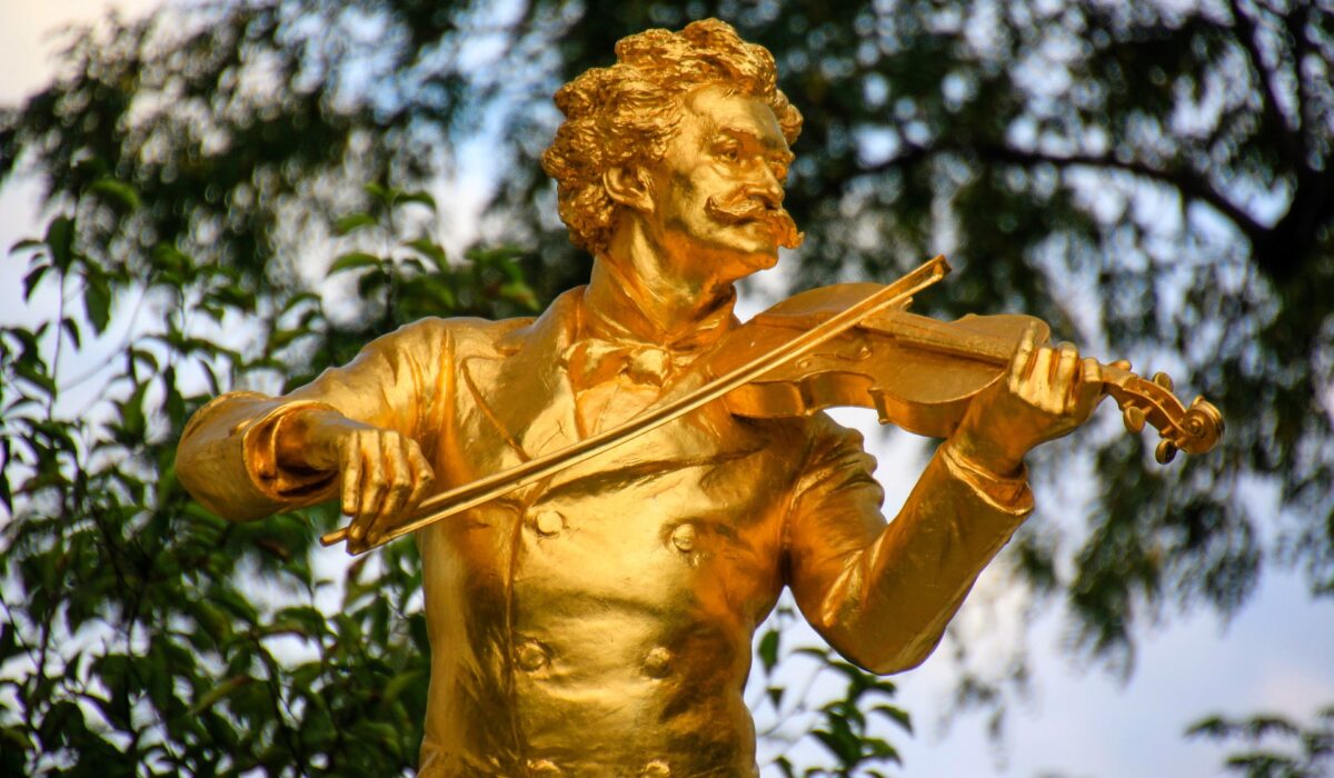 Vienna Geige Strauss