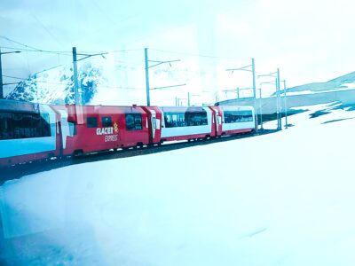 Glacier Express in snow