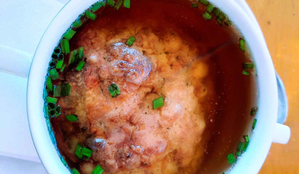 Austria Kaspressknödelsuppe