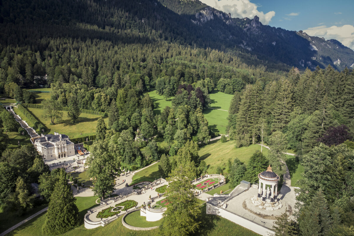 Alpenstrasse Linderhof Palace